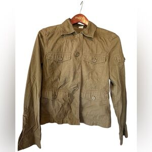 J. Crew Green Utility Jacket with Collared Neckline and Structured Shoulders
